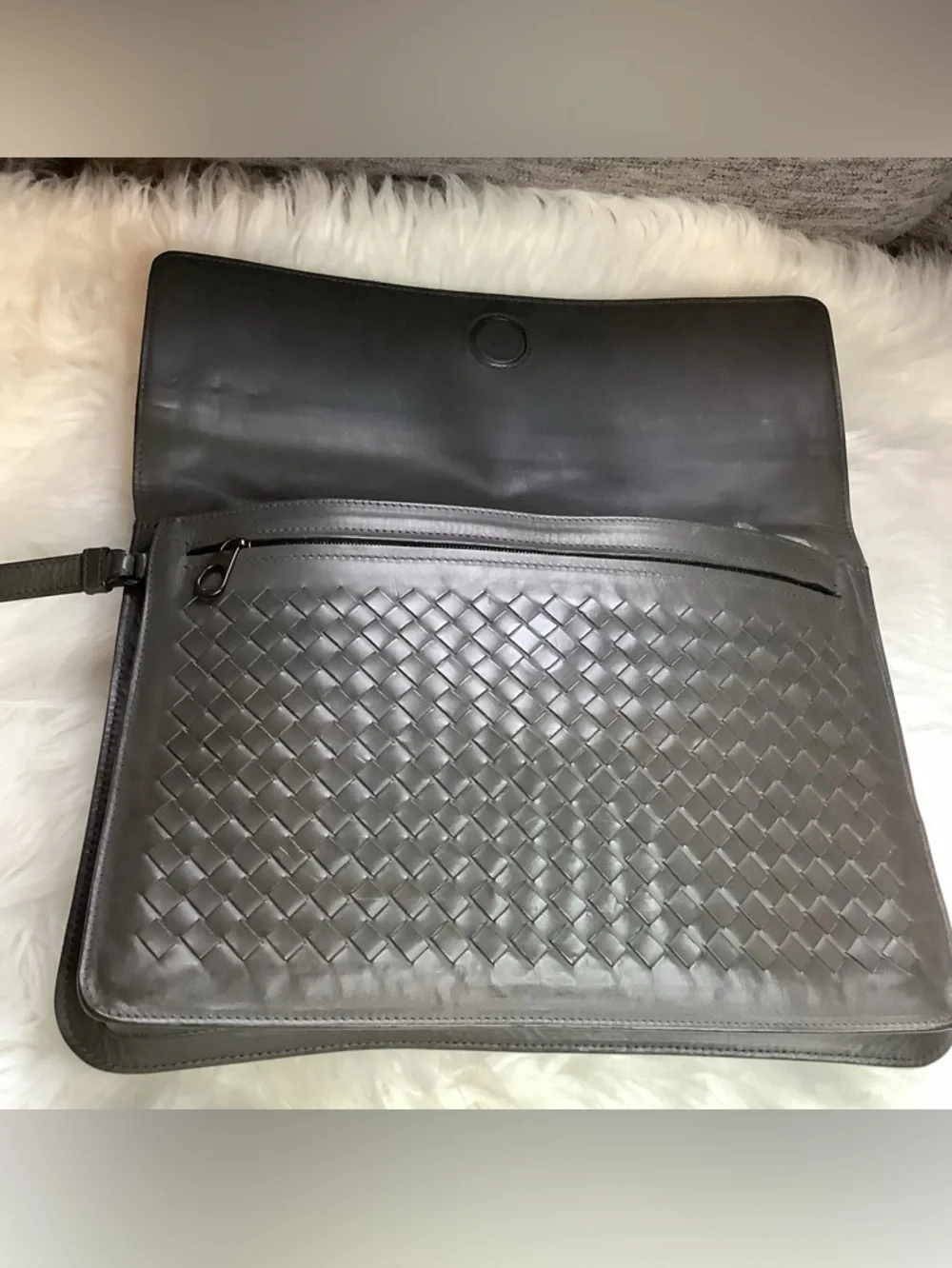 Bottega Veneta veneta signature
